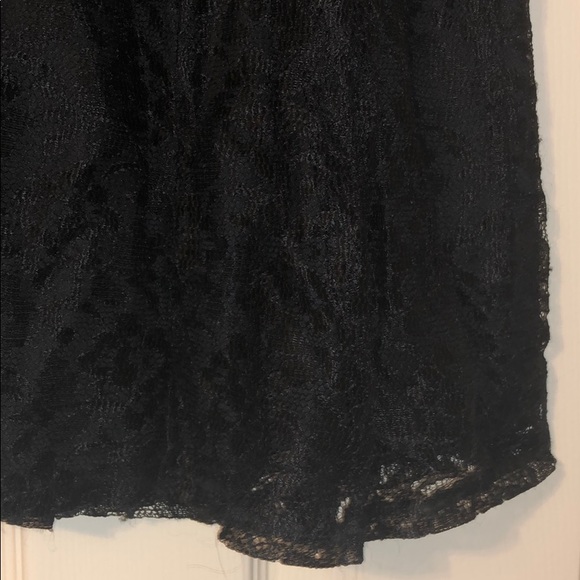 Express Lacy Black Skirt EUC - Picture 3 of 8